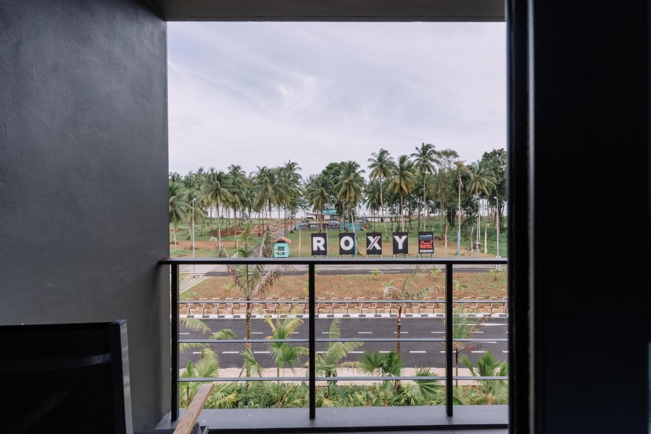 Roxy Sematan Villa & Townhouse Exteriér fotografie